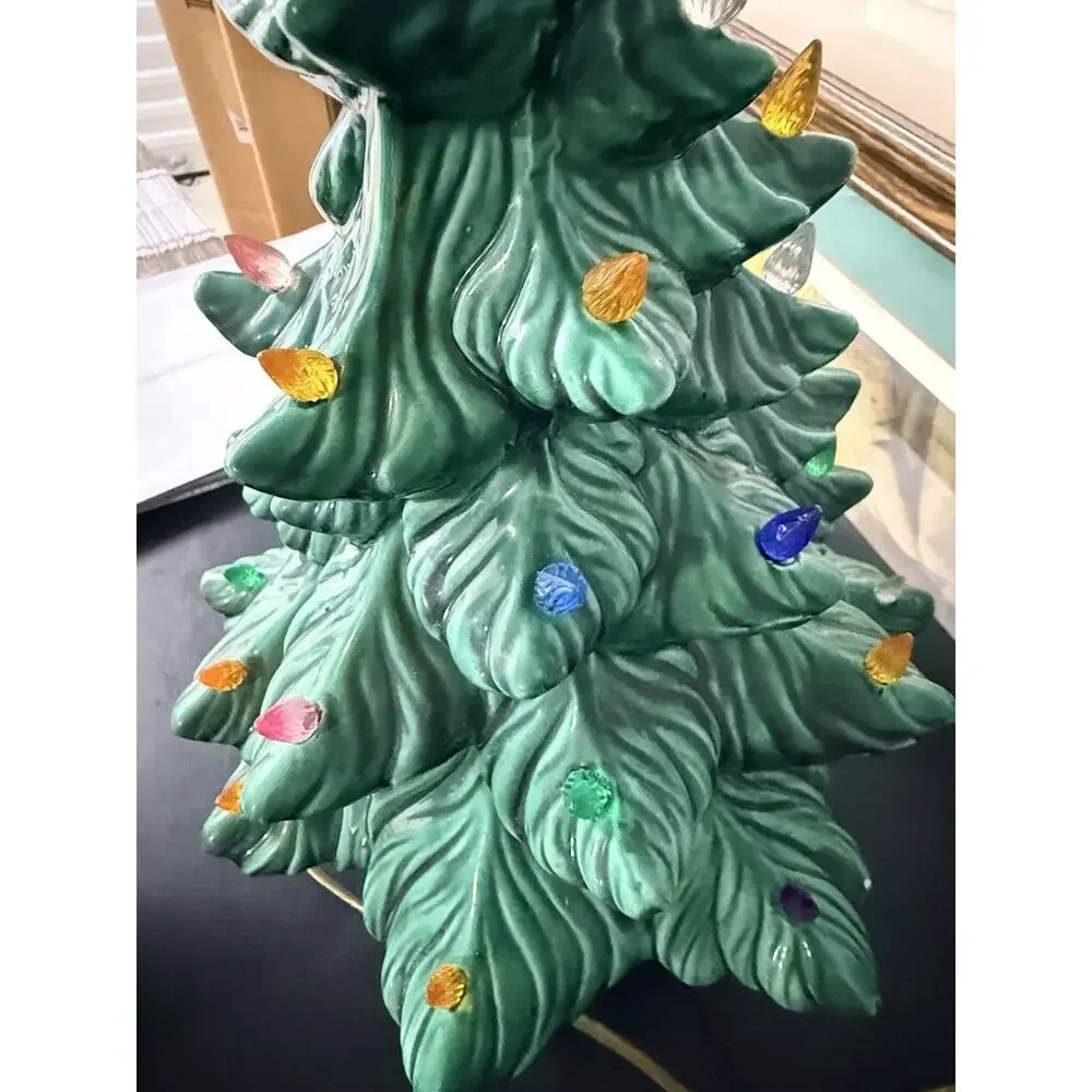 Vintage 1974 Atlantic Mold 16” Ceramic Christmas Tree Green w/ Base Bulbs- Works